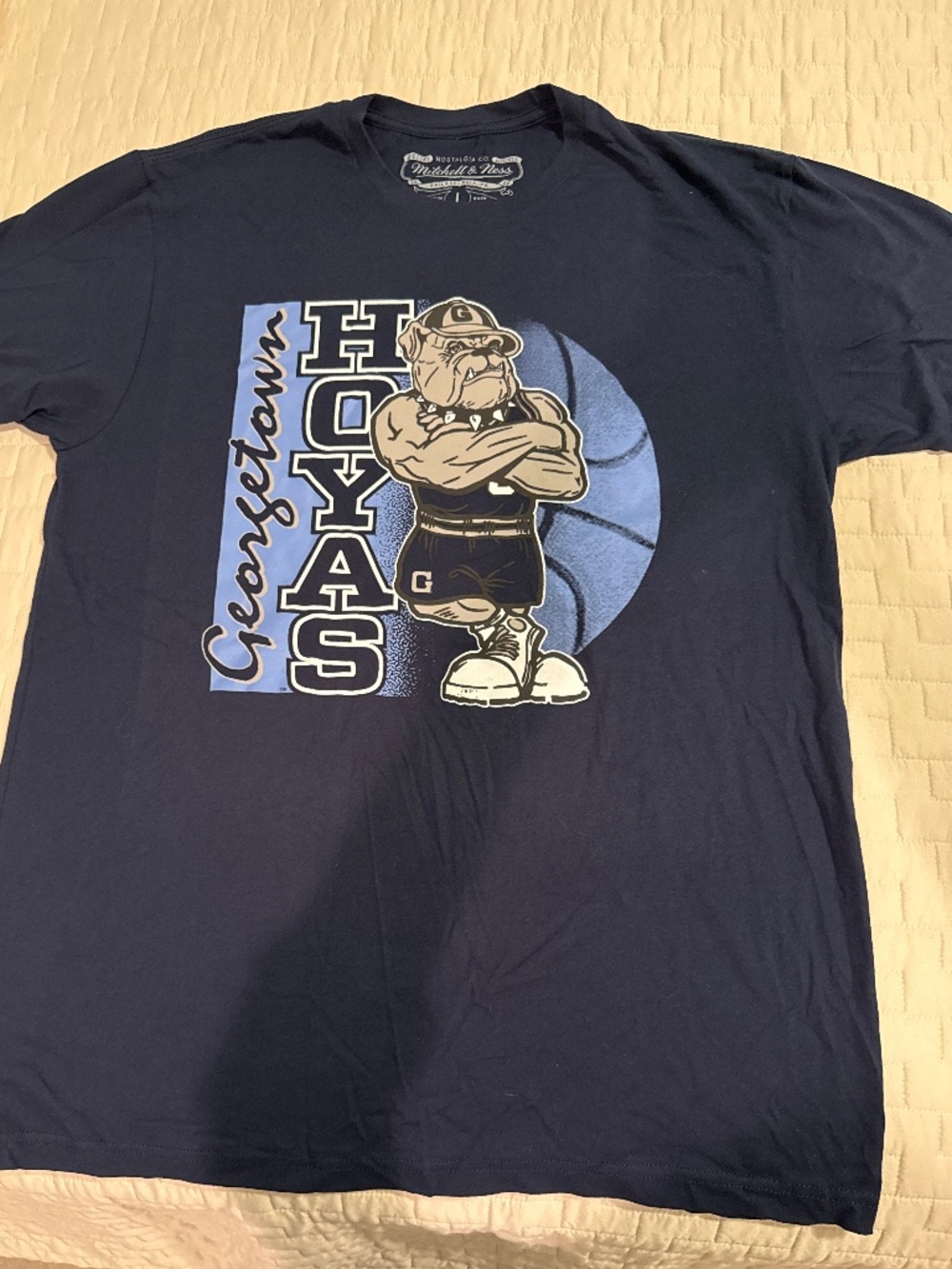 Mitchell&Ness Georgetown Hoyas t-shirt. Men’s L.